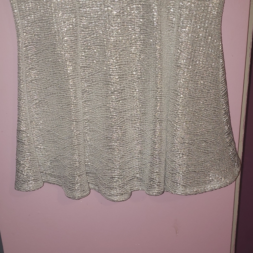 Shirt - Picture 3 of 4